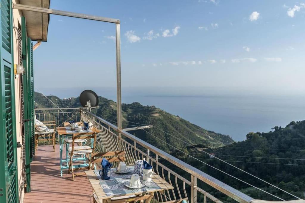 La Finestra Sul Mare A Drignana Vila Vernazza Exterior foto